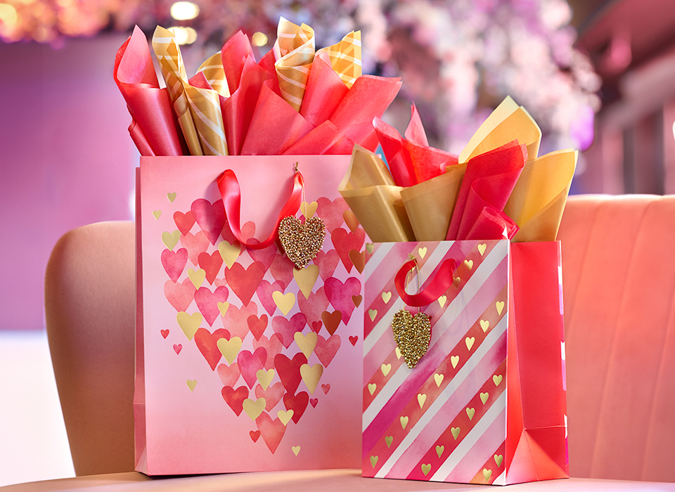 1132025 PPY VAL 2025 Valentines Day Gift Packaging